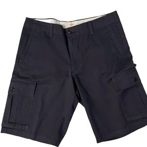Men’s Cotton DOCKERS CARGO SHORTS in blue/gray color; Size 34 EUC